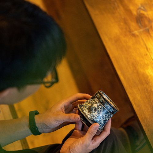 豆青釉青花花鳥紋マクワウリ缶 茶道具 香道具 景徳鎮 陶磁器 装飾品工芸品置物 景徳鎮 青花山川紋菜箙瓶 – Blue and white porcelain | 陶磁