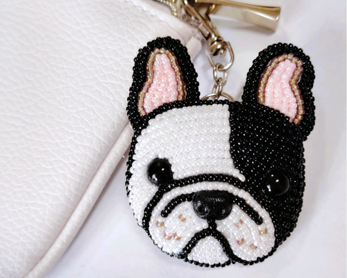 受注製作】フレンチブルドック パイド 片パンチL チャーム 金具をお