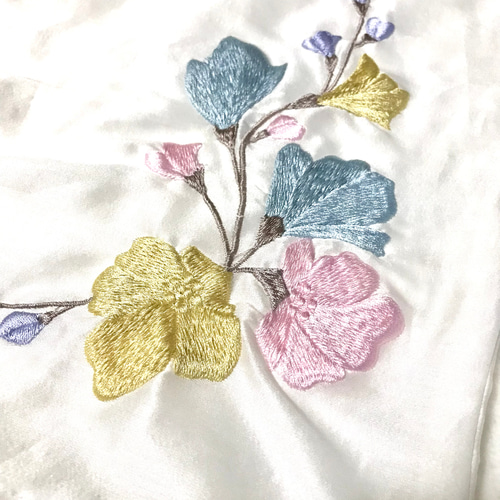 伝統工芸横振り刺繍 大判刺繍花 パステルカラー 花柄 トートバッグ