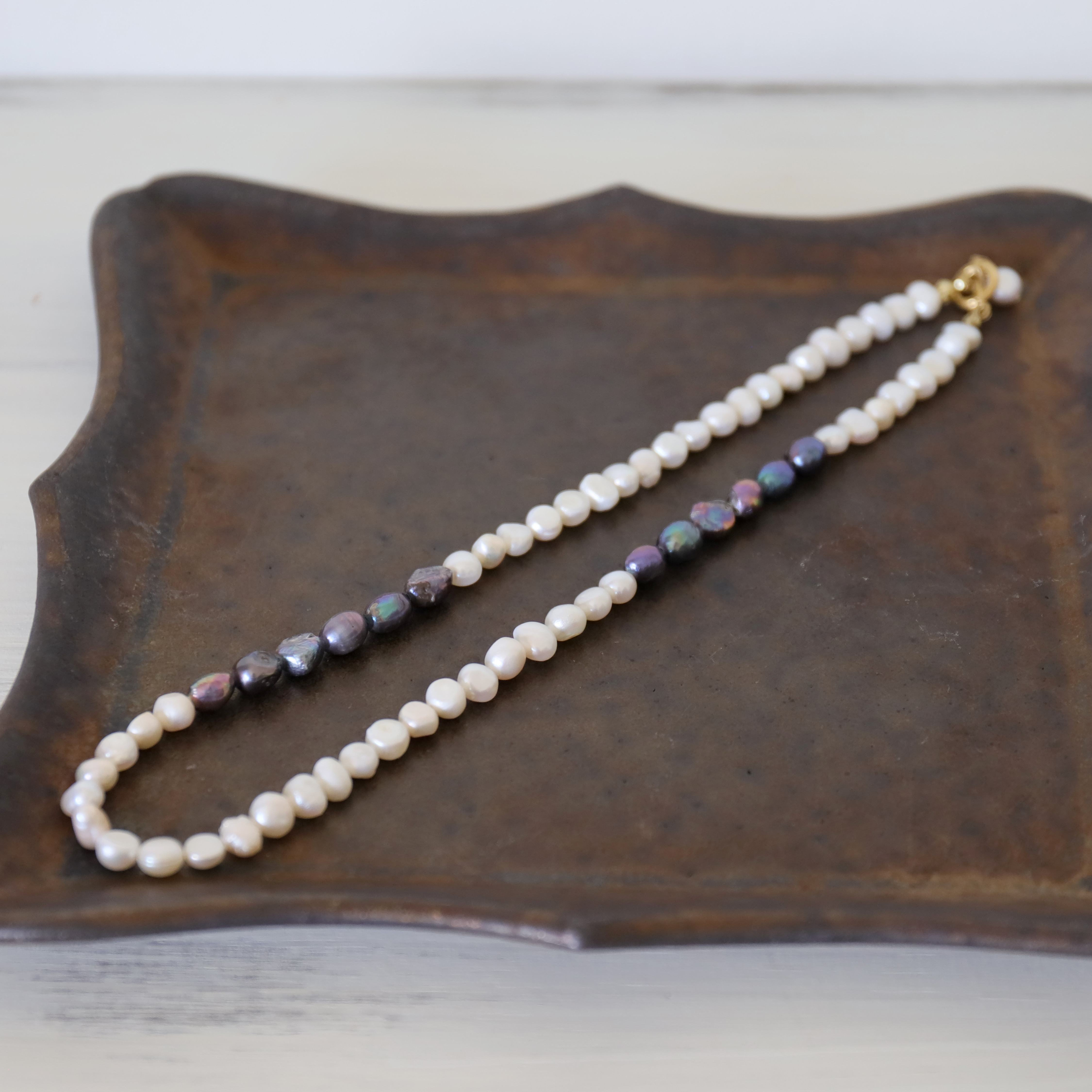 付けっぱなしOK！サージカルステンレス製　淡水パールフルネックレス(3色)+チェーンネックレス２点セット(#1179)