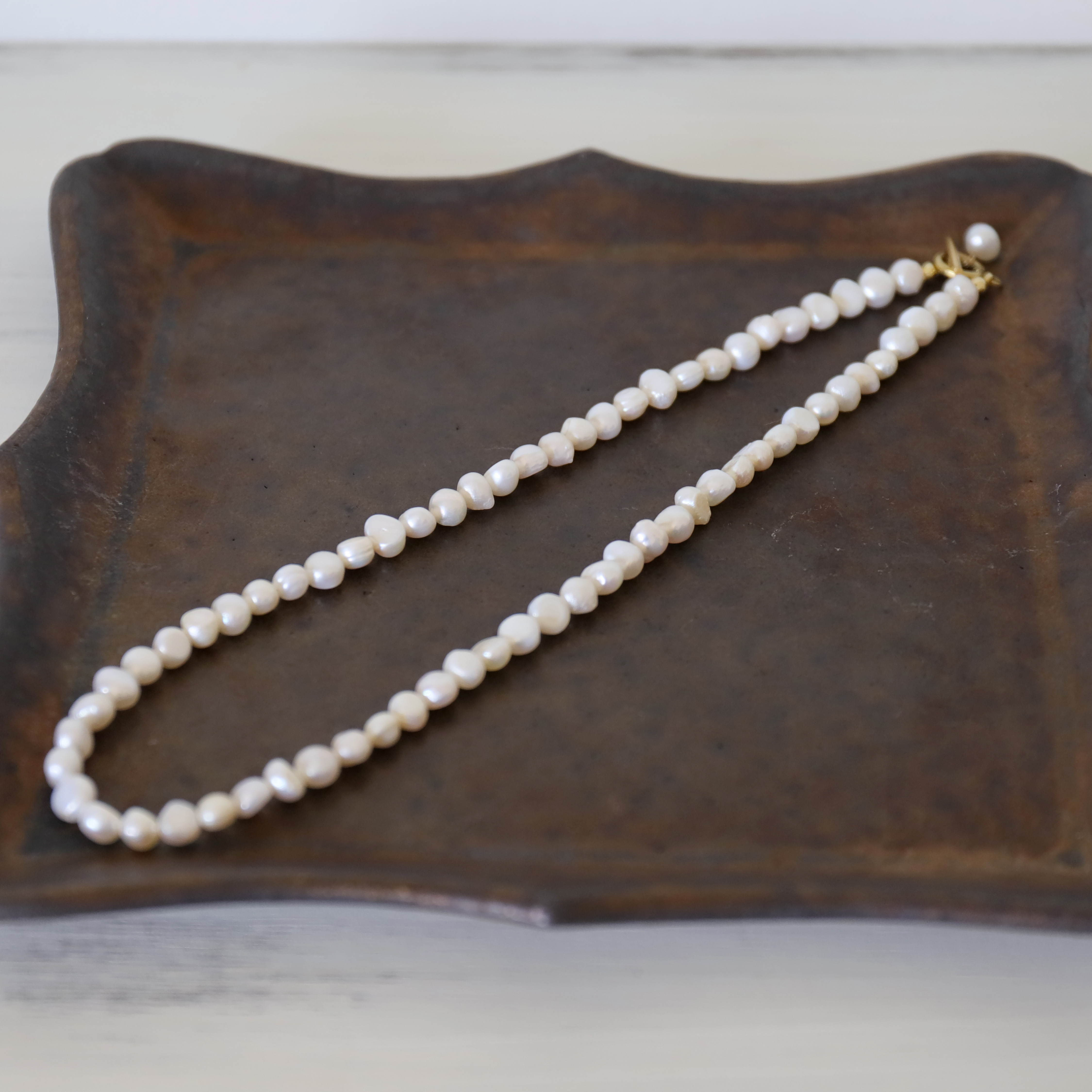 付けっぱなしOK！サージカルステンレス製　淡水パールフルネックレス(3色)+チェーンネックレス２点セット(#1179)