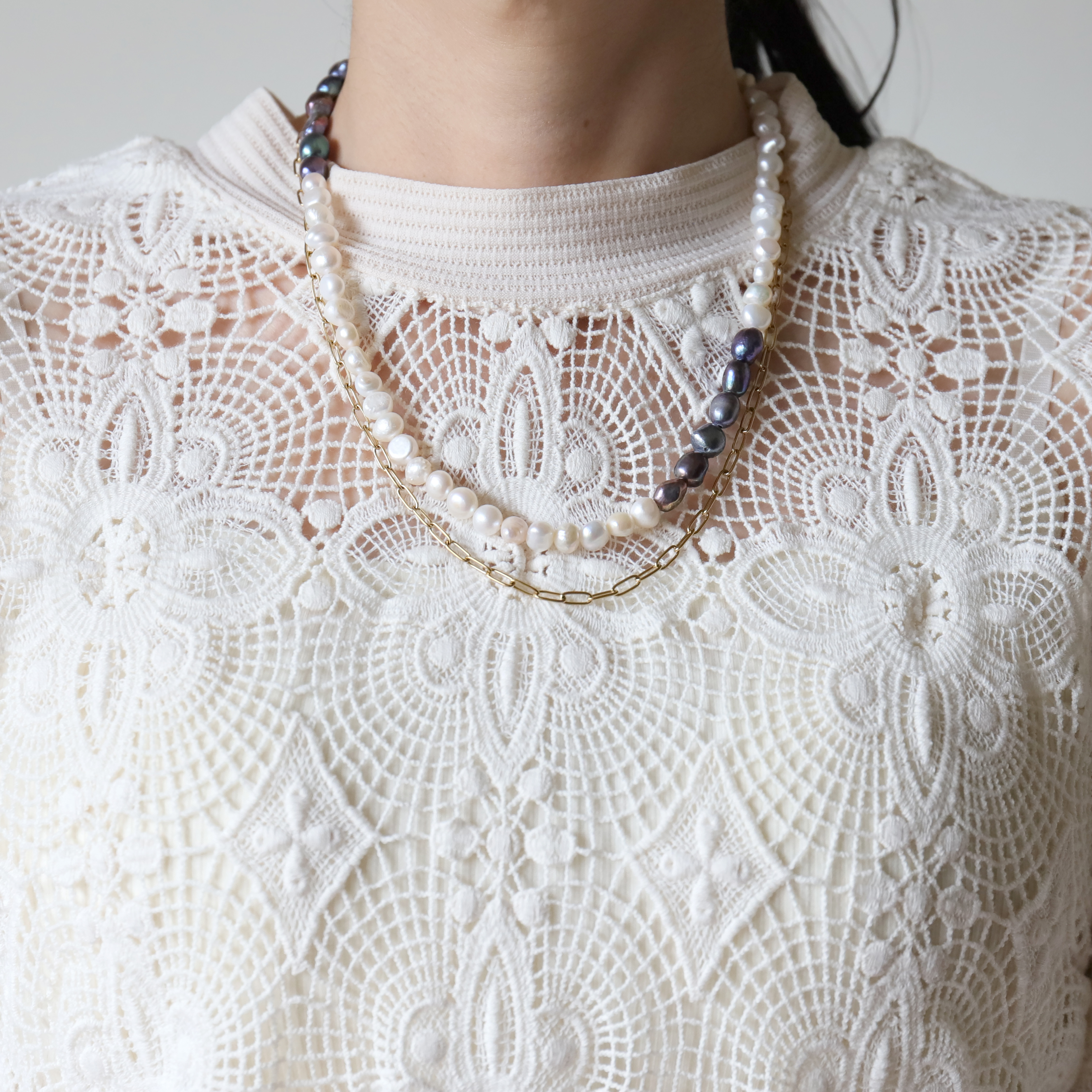 付けっぱなしOK！サージカルステンレス製　淡水パールフルネックレス(3色)+チェーンネックレス２点セット(#1179)