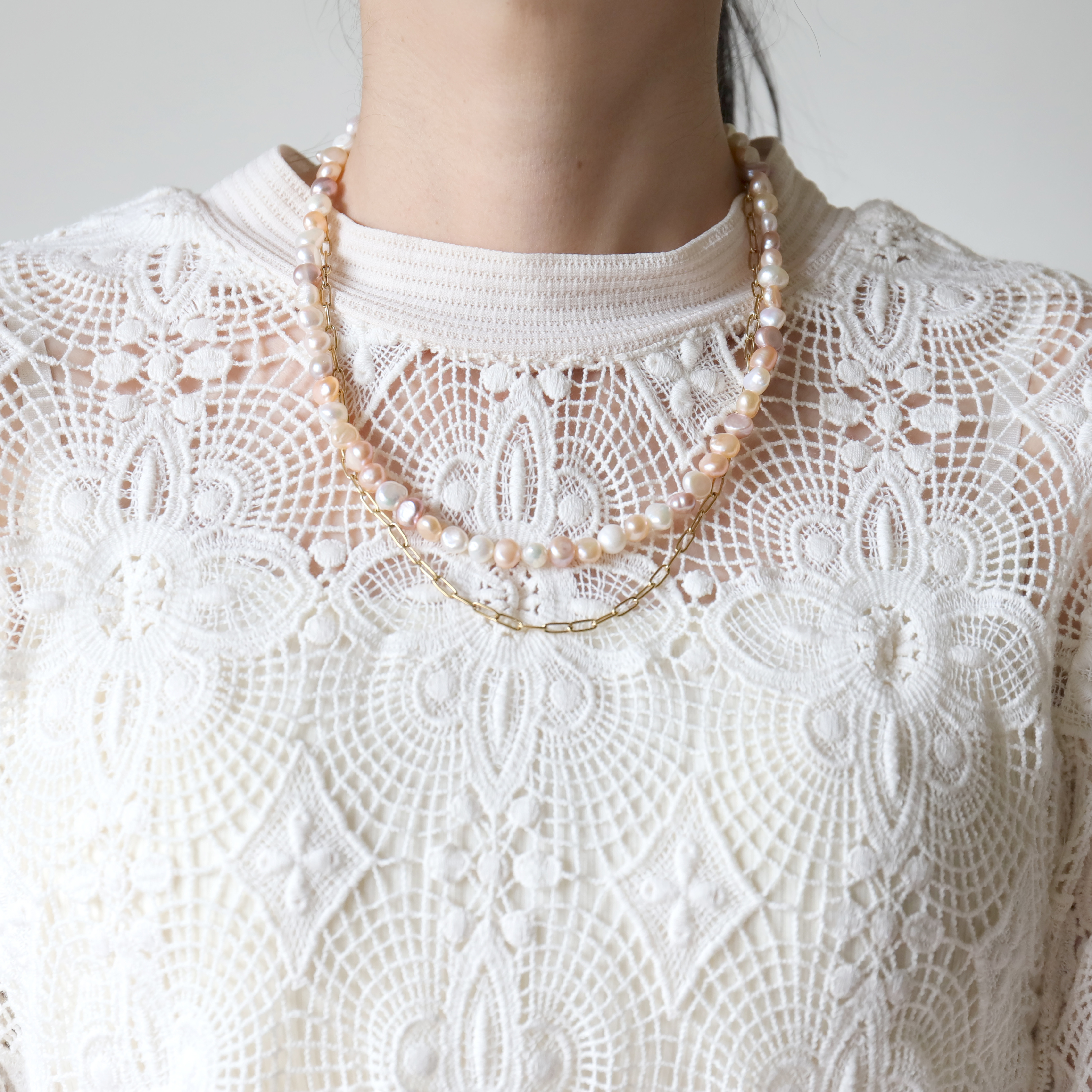 付けっぱなしOK！サージカルステンレス製　淡水パールフルネックレス(3色)+チェーンネックレス２点セット(#1179)