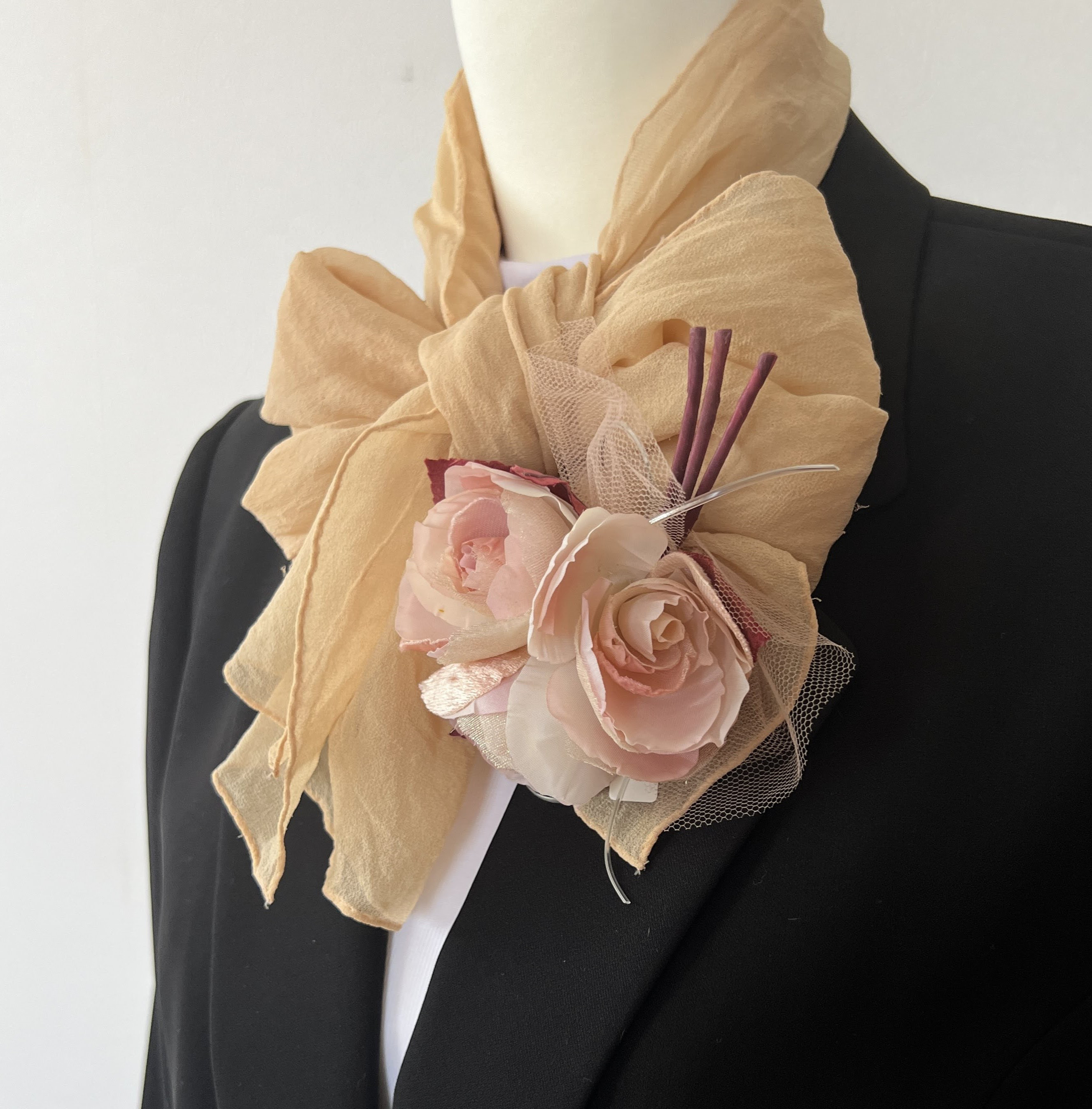 フォーマル用 手染めの小バラのブーケコサージュ＊ピンク