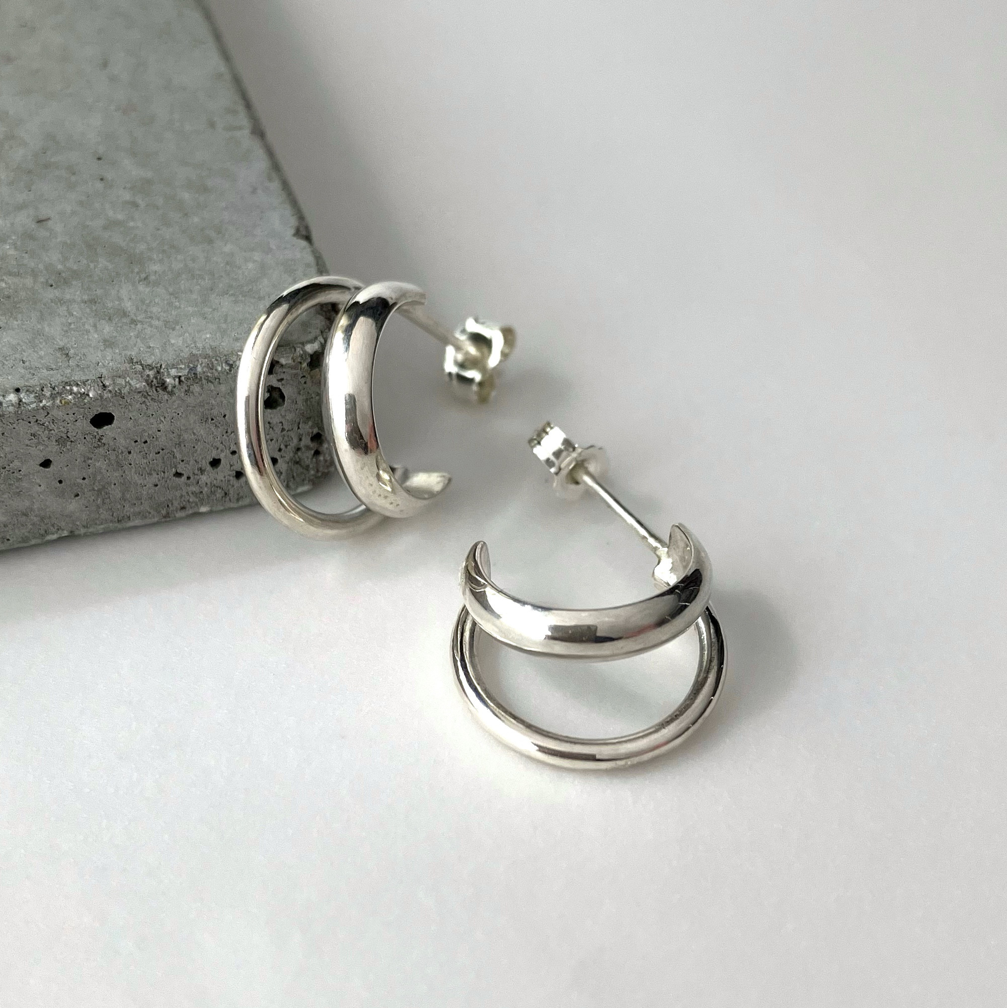 2連フープピアス　小さめ　シルバー950  2way シンプル　カジュアル