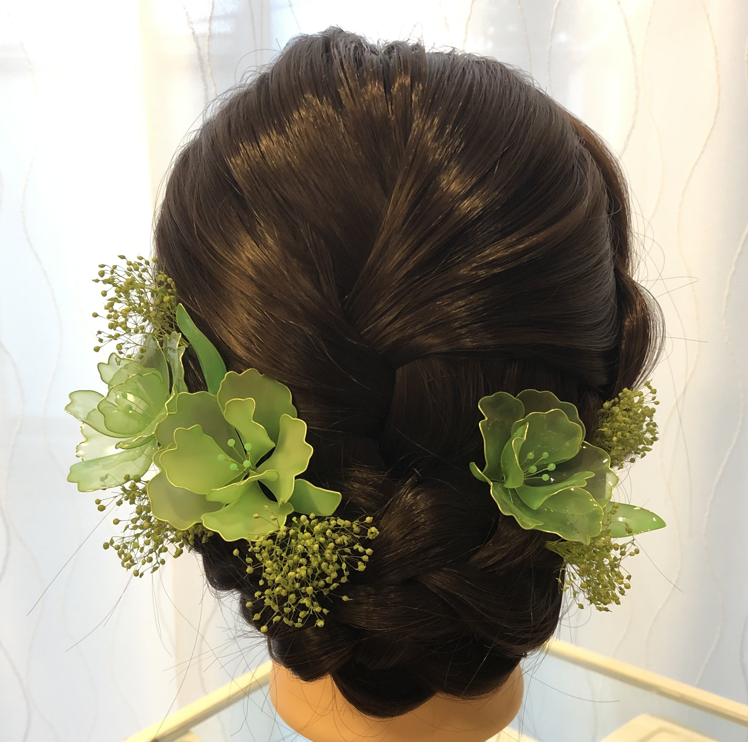 グリーン系カラードレス　上品な髪飾り　(ウェディング　成人式　イベント) 4,550円