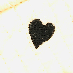 mini heart お尻拭きポーチ　H10.5W17 D5.5 ヌビポーチ　ヌビ　ウェットティッシュケース　ハート刺繍 5枚目の画像