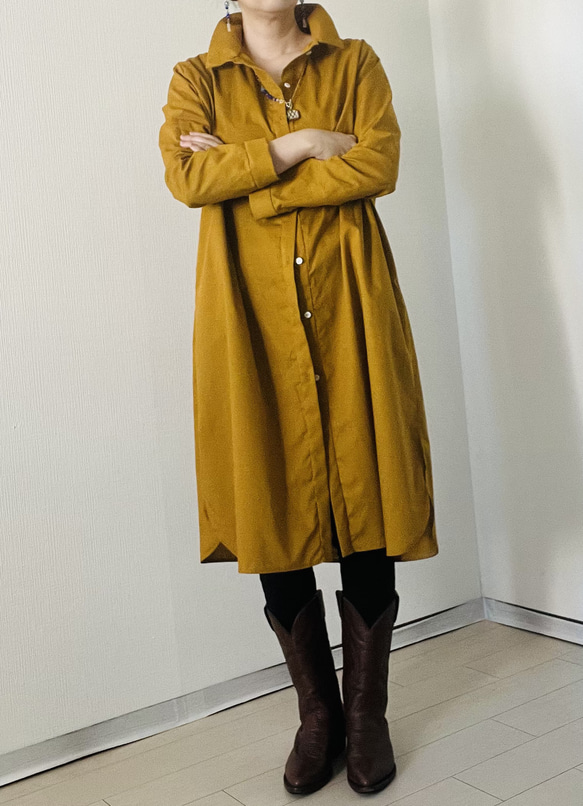 マスタードコットン・ロングシャツ・綿100％・長身モデル