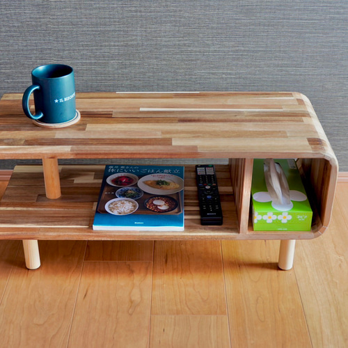 アカシアの美しさが際立つコの字型ローテーブル、コーヒーテーブル