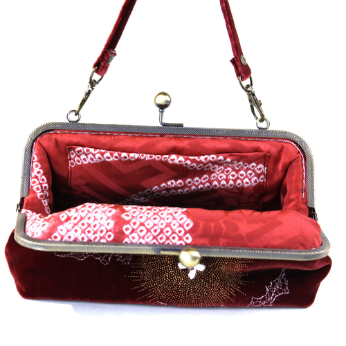 アンティークな別珍ショールをリメイクしたがま口バッグ/エンジの地に