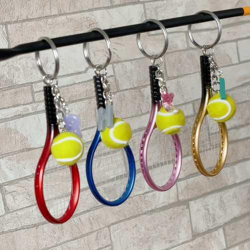 テニスキーホルダー ラケット&ボール 選べるイニシャル付き