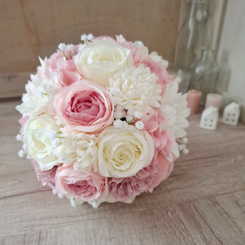 ピンク系　フープブーケ　ブートニア　2点セット　結婚式　春婚　パール プリザーブドフラワー ラウンドブーケ ピンクパール｜ウエディング
