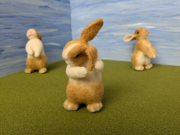 てのりサイズのうさぎ（ダッチうさぎ）羊毛フェルト 羊毛