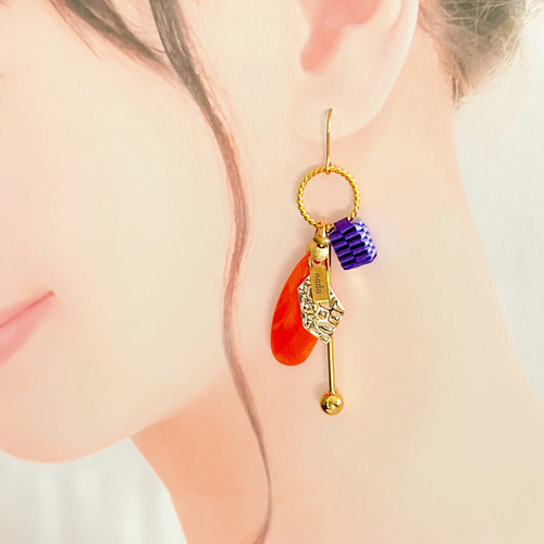 金アレさんにも安心！リボンとシルクタッセルのアシンメトリーピアス