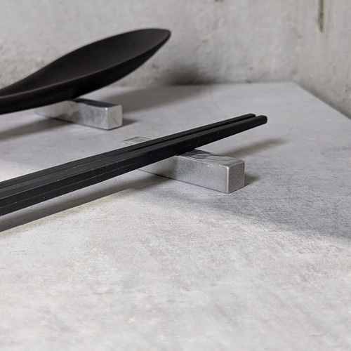 ironchop 箸置き　SALE Amazon.co.jp: 本錫製 箸置き : ホーム＆キッチン