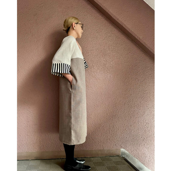 RATA❤️選擇你的長度❤️條紋袖連身裙❤️一件就很酷很可愛❤️非常適合畢業典禮和入學典禮❤️優雅的灰褐色 第10張的照片