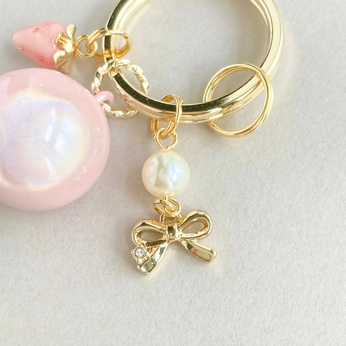 再販】柔らかな音色 水琴鈴 キーホルダー いちご&リボン ひんやり2025