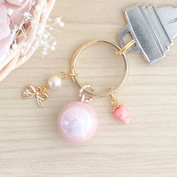 再販】柔らかな音色 水琴鈴 キーホルダー いちご&リボン