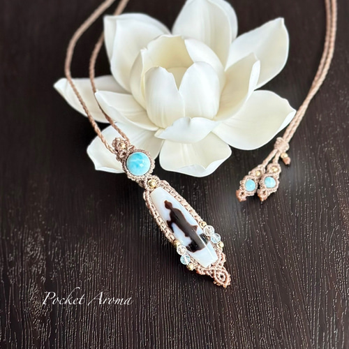 天恩』白観音天珠とラリマーのマクラメペンダントネックレス