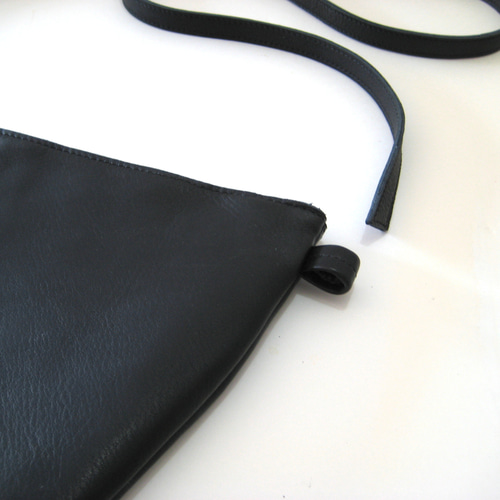 ハーフムーン シルバー 本革製 ミニショルダーバッグ ショルダーバッグ