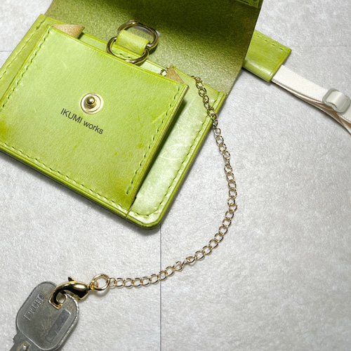 鍵が仕舞える☆IDパスケース【イタリアンレザー・ライトグリーン】名