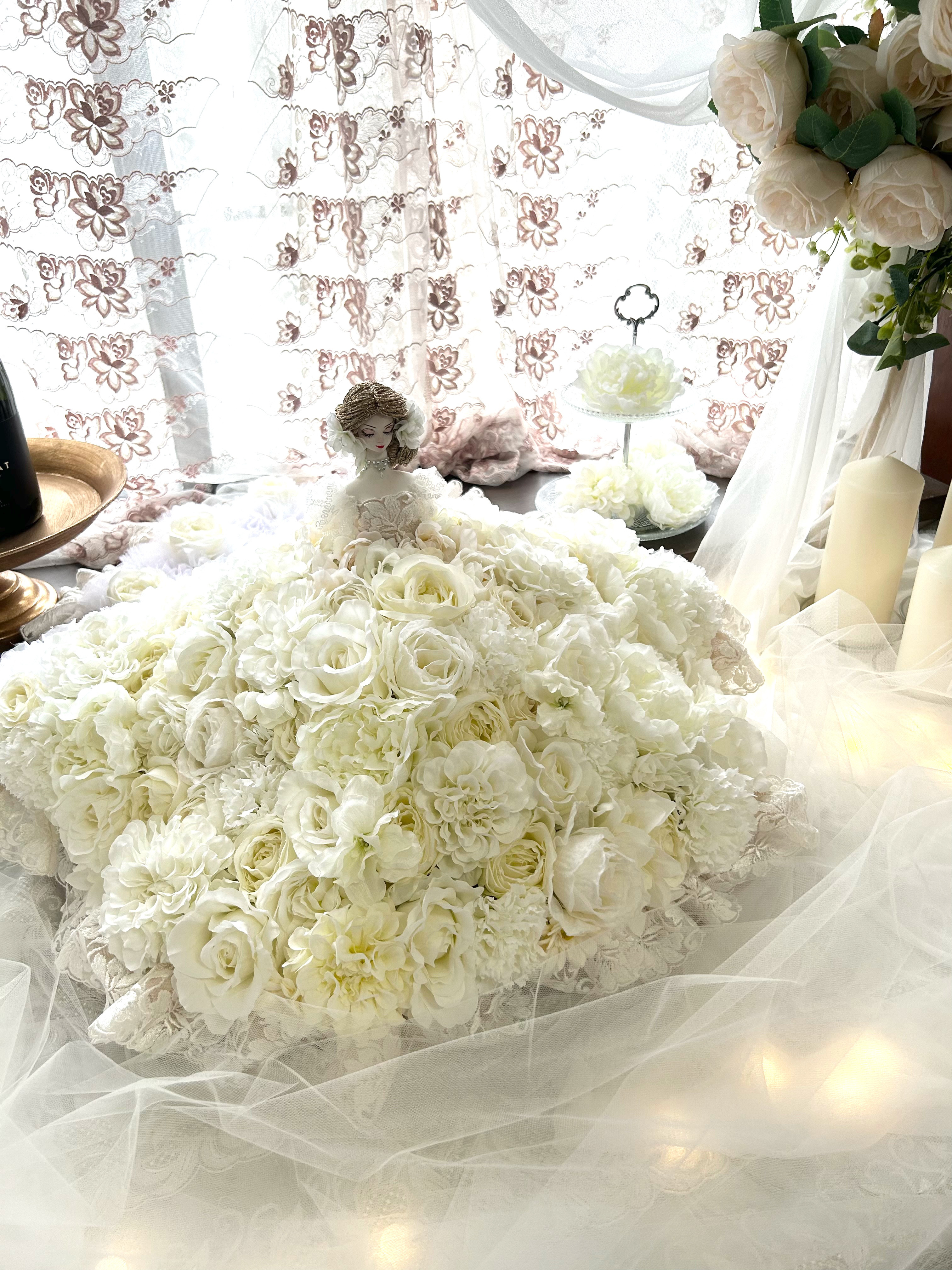 ウェルカムドール　ウェルカムスペース　ウエディングギフト　ウエディングトルソードレス　アーティフィッシャルフラワー