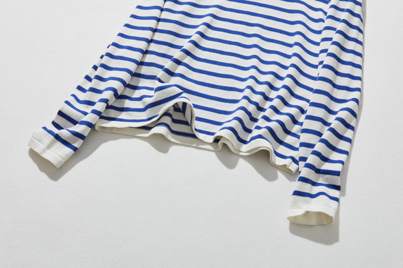 ★現貨★ 經典條紋針織長袖毛衣，配色協調，白色和藍色，240918-1 第13張的照片