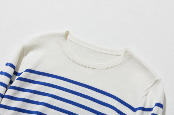 ★現貨★ 經典條紋針織長袖毛衣，配色協調，白色和藍色，240918-1 第11張的照片