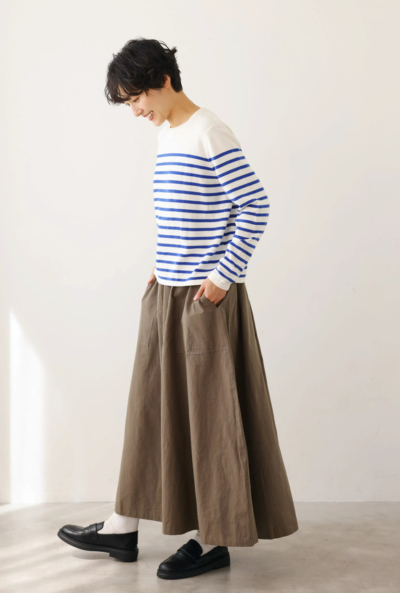 ★現貨★ 經典條紋針織長袖毛衣，配色協調，白色和藍色，240918-1 第5張的照片