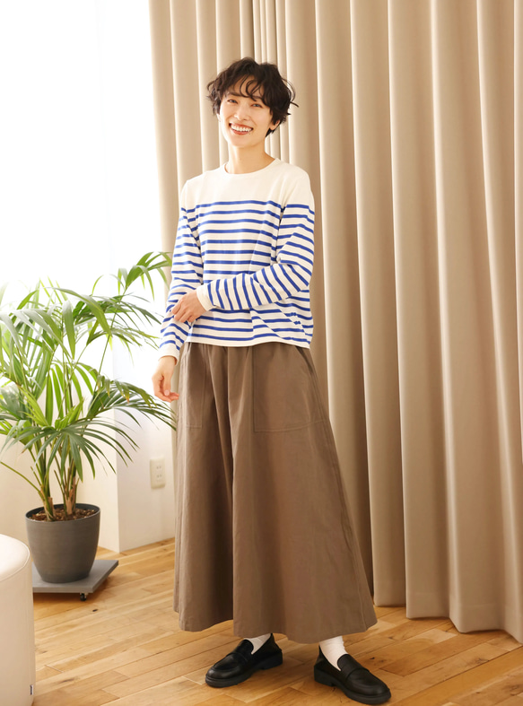 ★現貨★ 經典條紋針織長袖毛衣，配色協調，白色和藍色，240918-1 第4張的照片