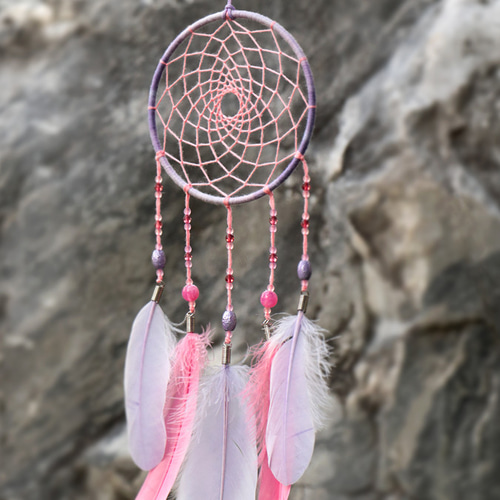 サンキャッチャー♡ハンドメイド品「3つのピンクのフラワー❁﻿.」 限定版】フラワータイム｜ドリームキャッチャー ハンドメイド編み