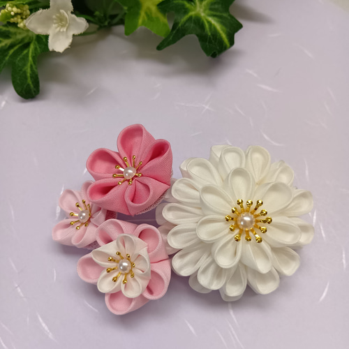 大人かわいい 髪飾り ピンク 白 つまみ細工 ヘアアクセサリー クリップ