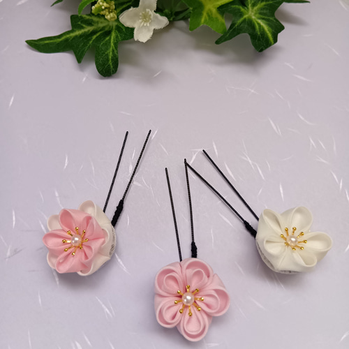 大人かわいい 髪飾り ピンク 白 つまみ細工 ヘアアクセサリー クリップ