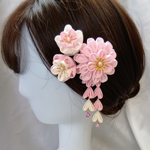 大人かわいい 髪飾り ピンク 白 つまみ細工 ヘアアクセサリー クリップ