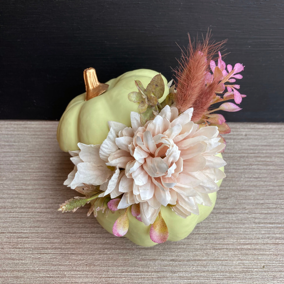 【ハーベストハロウィン】グリーンパンプキンのシャンペトルアレンジメント　受注制作 2枚目の画像