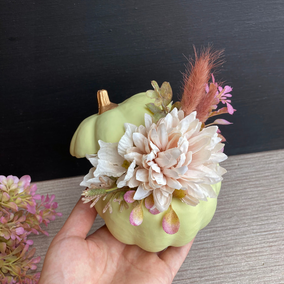 【ハーベストハロウィン】グリーンパンプキンのシャンペトルアレンジメント　受注制作 5枚目の画像