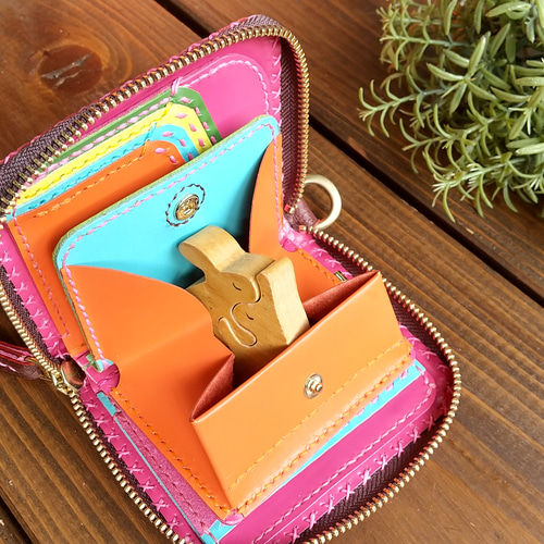 鍵が入るお財布(カラフル) 二つ折り財布 ますみ 通販 18274403｜Creema