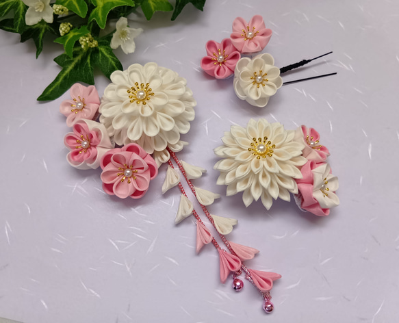 大人かわいい 髪飾り ピンク 白 つまみ細工 ヘアアクセサリー クリップ