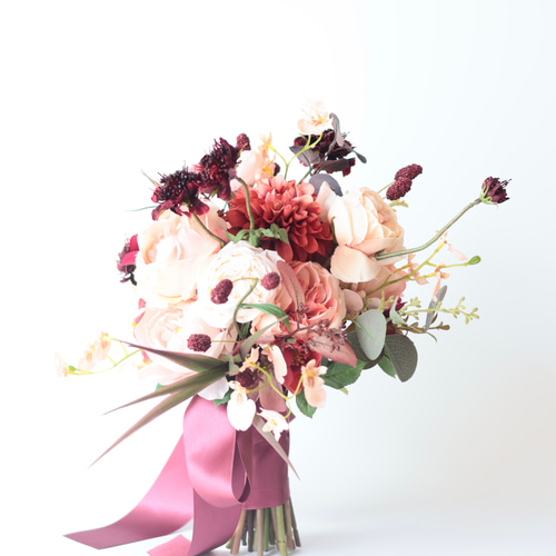 ウエディングブーケ　アーティフィシャルフワラーブーケ 秋のバラを束ねたウェディングブーケ（アーティフィシャルフラワー