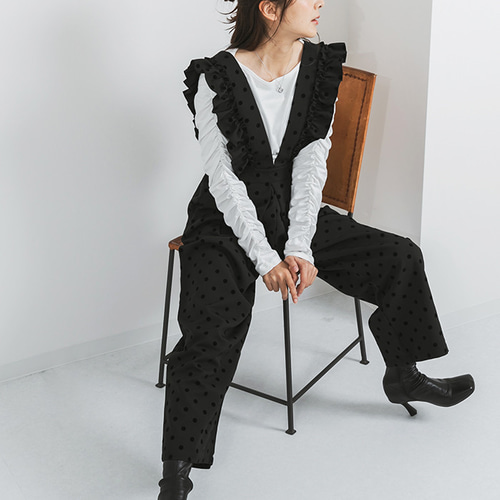 全2色】華奢見えスッキリVライン 肩フリル サロペット パンツ 24953