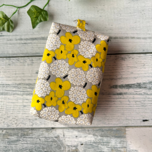 立体ポケットティッシュケース 黄色花柄 カン付き ポータブル