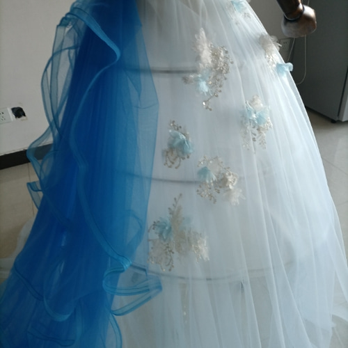 オーバースカート ブルー キラキラ光る刺繍 ベルト 華やかなトレーン  