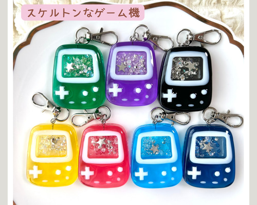 スケルトンのゲーム機シャカシャカキーホルダー その他雑貨 sno.lon