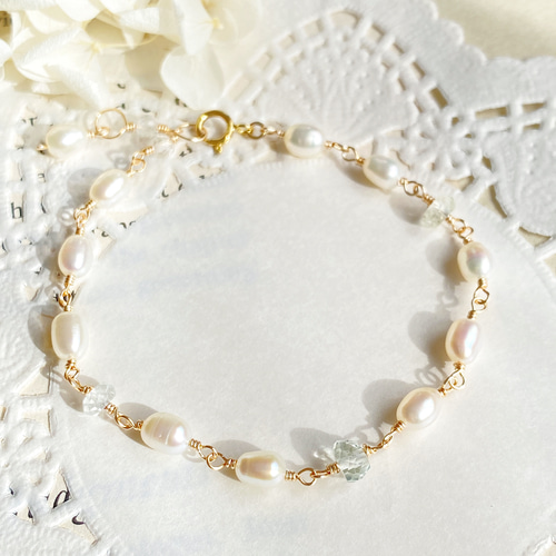 14kgf エレガントな真珠と宝石質ホワイトベリルのブレスレット