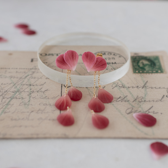 花びらハート ピアス/イヤリング / ボルドー 1枚目の画像