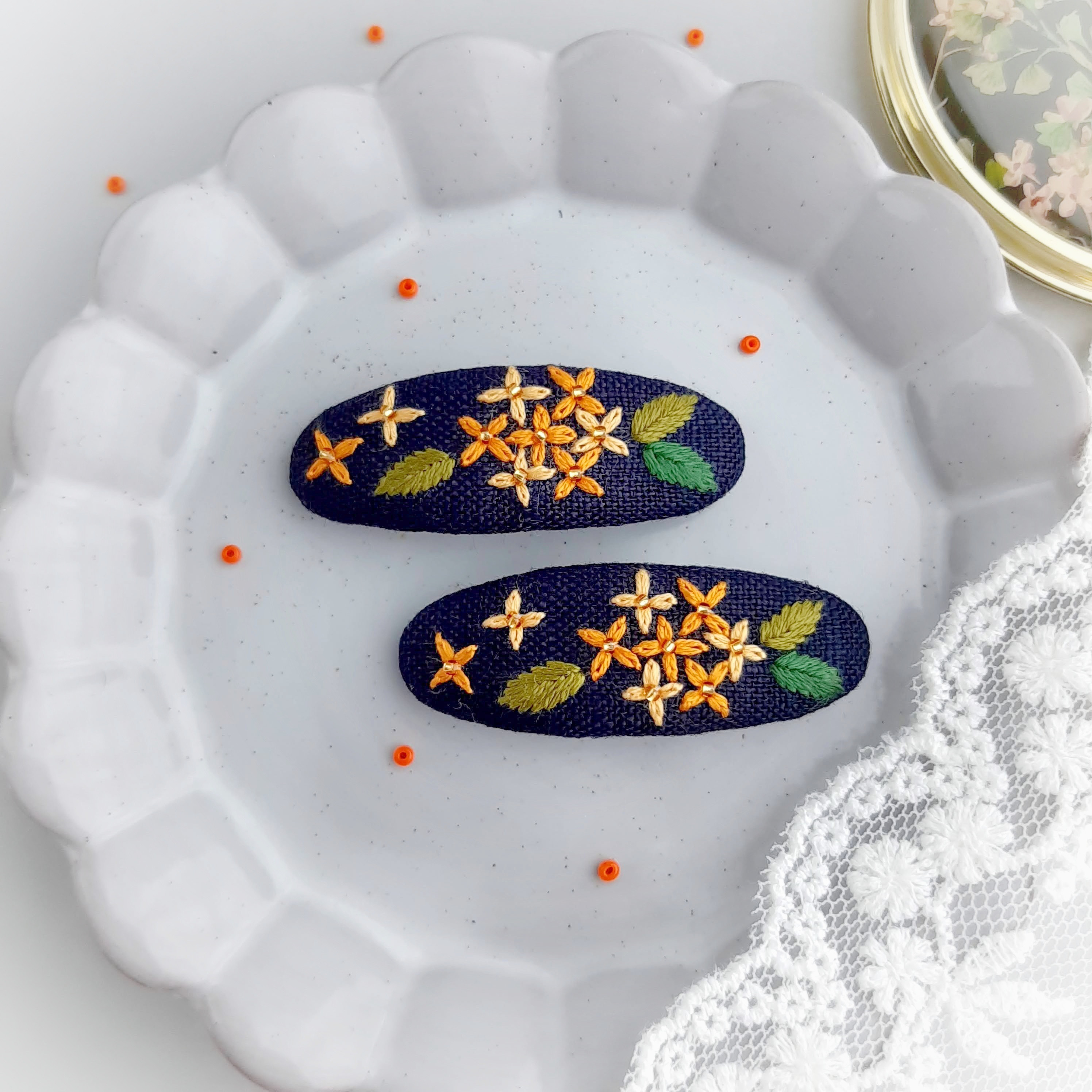 5cm)金木犀刺繍パッチンピン 金木犀ヘアピン 秋ヘアピン キッズ