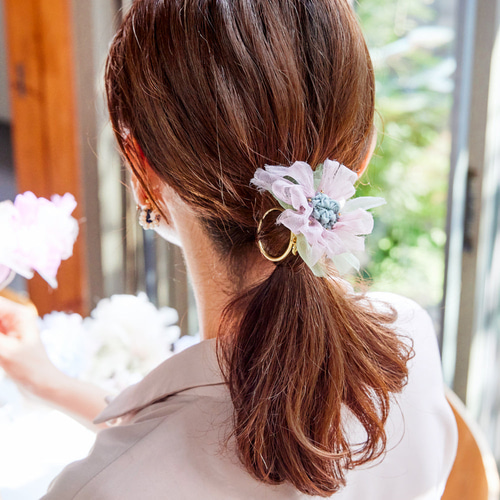 咲き編みの花バンスクリップ｜コスモス ヘアクリップ・バナナクリップ  
