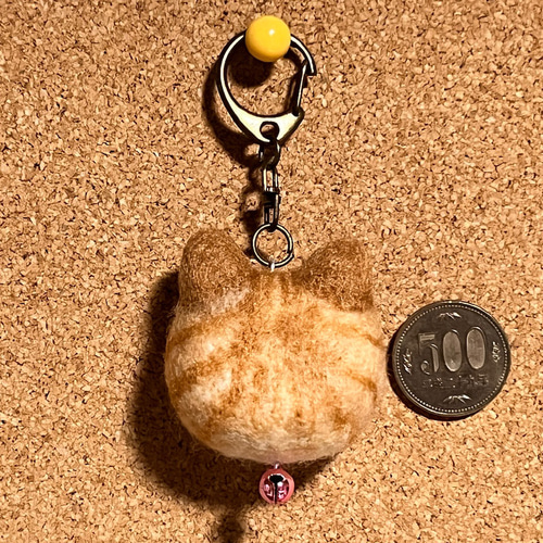 茶トラ猫の顔のキーホルダー(羊毛フェルト) 羊毛フェルト 工房