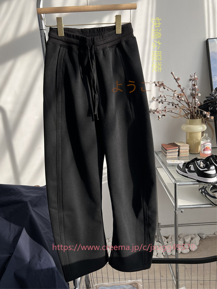 超脚見せ長女のアーチシルエットがモダンでゆったりカジュアルな研ぎ毛にベルベットのワイドバナナパンツ 5,913円