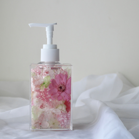 即納】ハーバリウムミニソープディスペンサー 手動液体タイプ ピンク